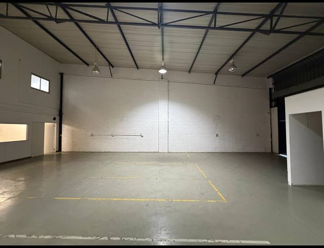 375M² WAREHOUSE TO LET IN BARBEQUE DOWNS